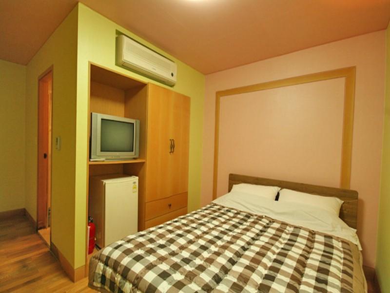 Hostel Lyndon Čedžu Exteriér fotografie