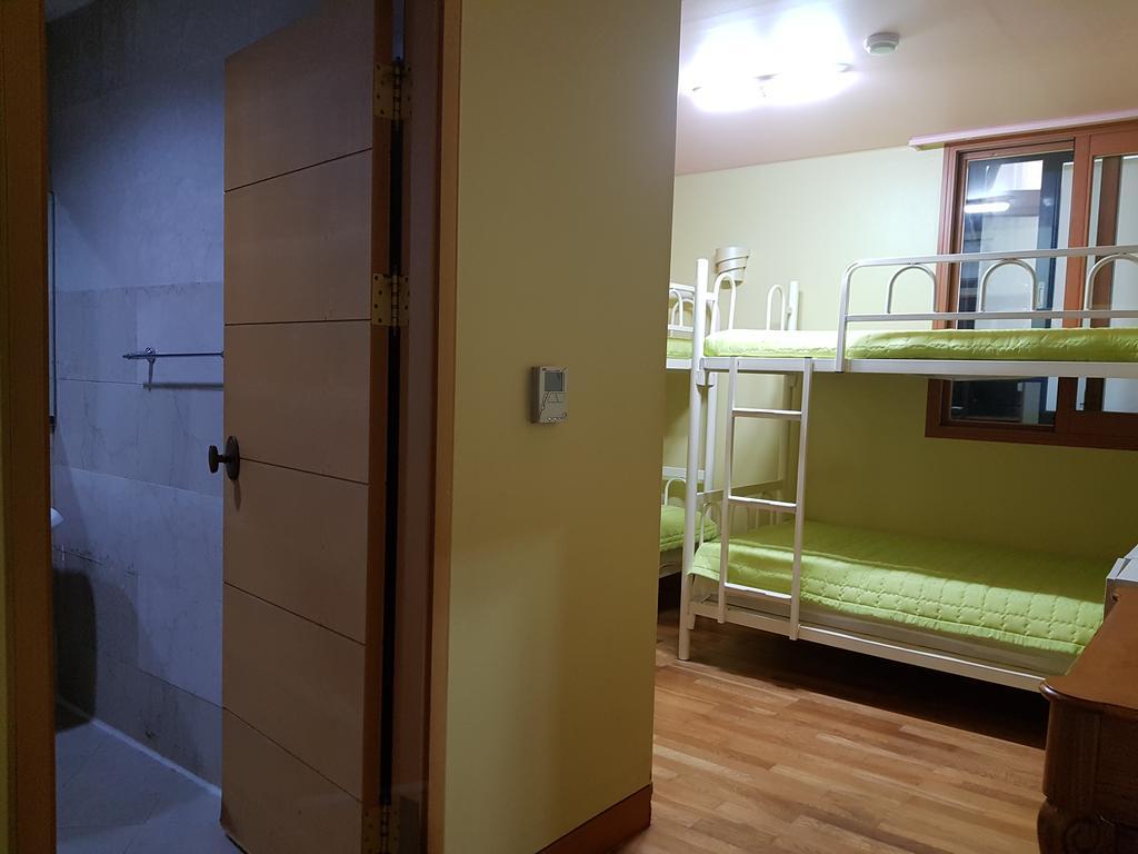 Hostel Lyndon Čedžu Exteriér fotografie