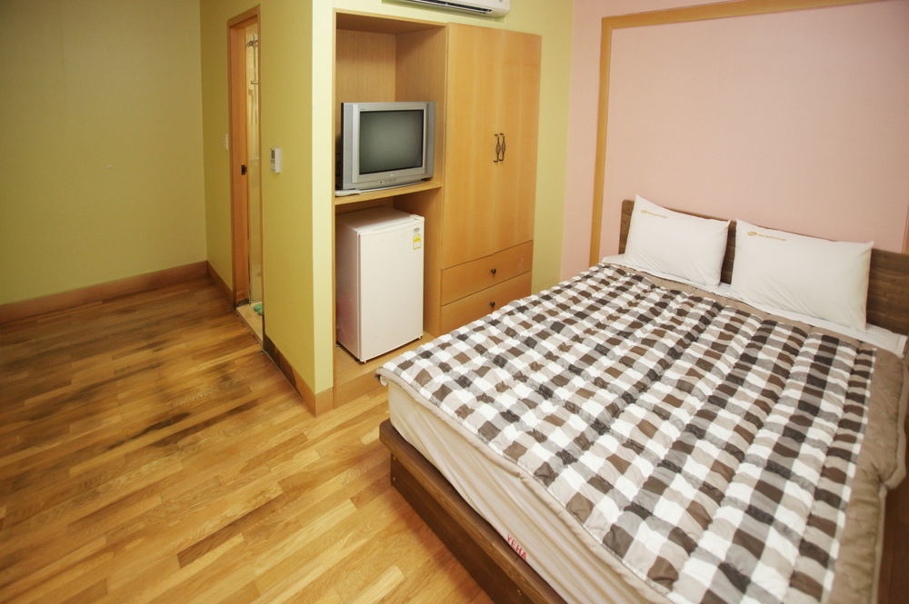 Hostel Lyndon Čedžu Exteriér fotografie